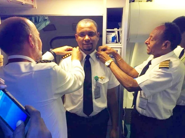 24 Years later Muslim Airplane Cleaner Abu-Bakr Turns Pilot.